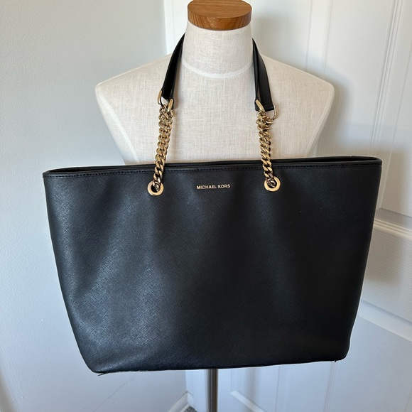 Michael Kors Handbags - MK Jet Set Travel Tote